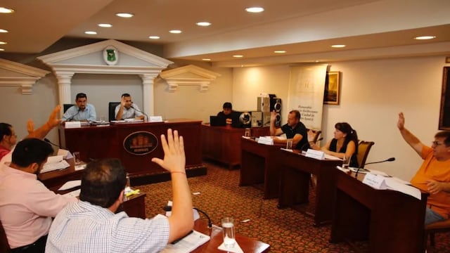 Concejo Deliberante de Iguazú exige informe sobre robo millonario y el tratamiento de basurales clandestinos.