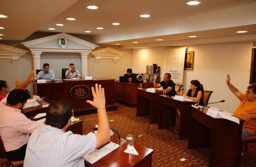Concejo Deliberante de Iguazú exige informe sobre robo millonario y el tratamiento de basurales clandestinos