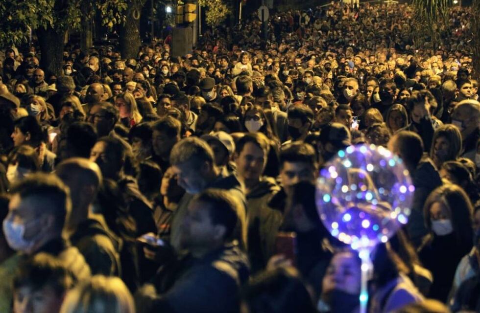 Más de 400 mil fieles participaron del Vía Crucis del Padre Ignacio en Rosario