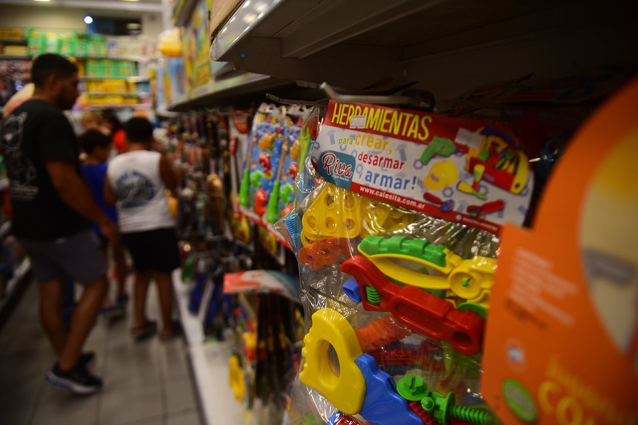 Las promociones estarán disponibles en las jugueterías asociadas a la CAIJ. (José Gabriel Hernández / La Voz)