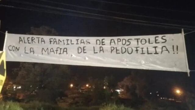 Vecinos de Apóstoles se manifestaron contra el diputado acusado de pedofilia.