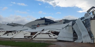 Tormenta en Córdoba: el fuerte viento generó destrozos en La Playosa.
