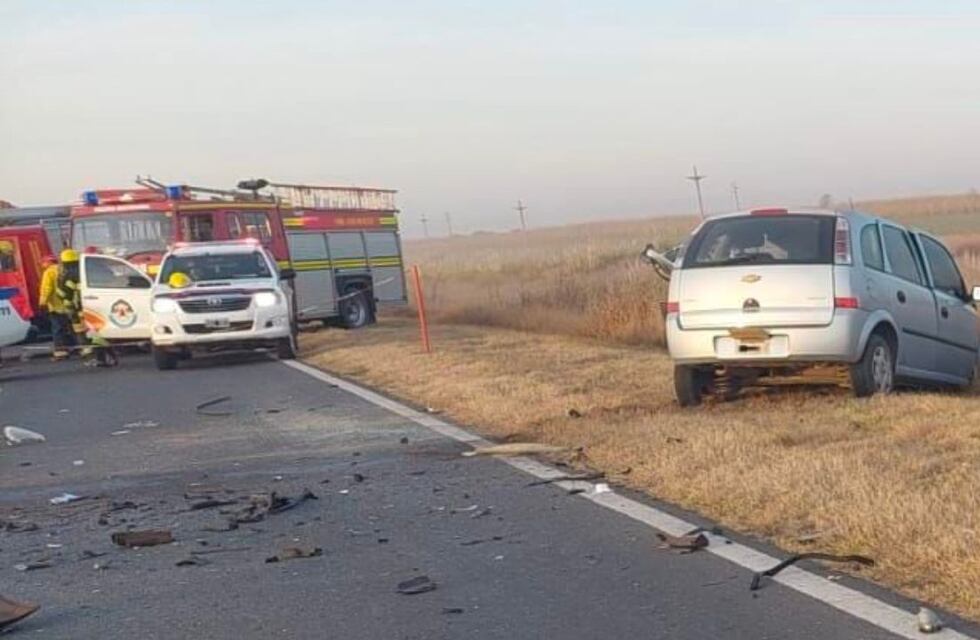 Murió un joven de 19 años tras un choque frontal entre un camión y un auto en Córdoba