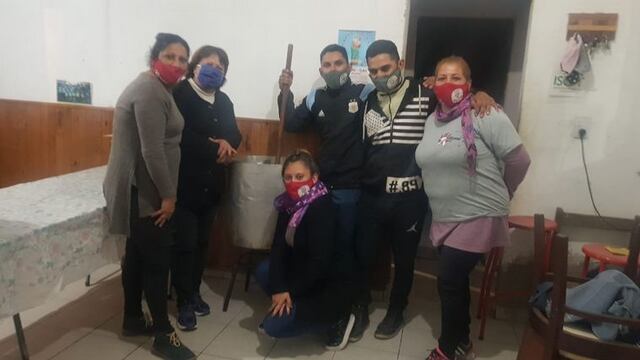 En barrio Acosta piden gas natural para continuar brindando viandas a los vecinos.
