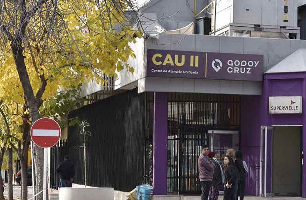 Godoy Cruz instala micro medidores de agua en dependencias municipales