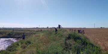 Solicitan a los vecinos que colaboran con la búsqueda de Agustín Menna que sigan las directivas de los jefes del operativo