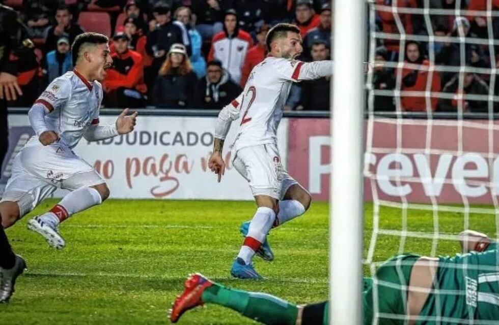 Colón de Santa Fe no pudo con Huracán y cayó 1 a 0