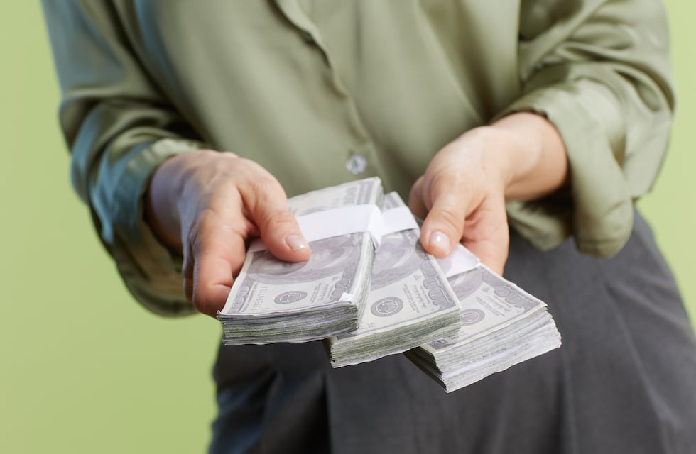 Cuál es el signo del horóscopo que tendrá dinero extra en lo que resta de octubre de 2025, según Mhoni Vidente