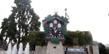 El reloj Cucú de Carlos Paz cumple 65 años. (La Voz)