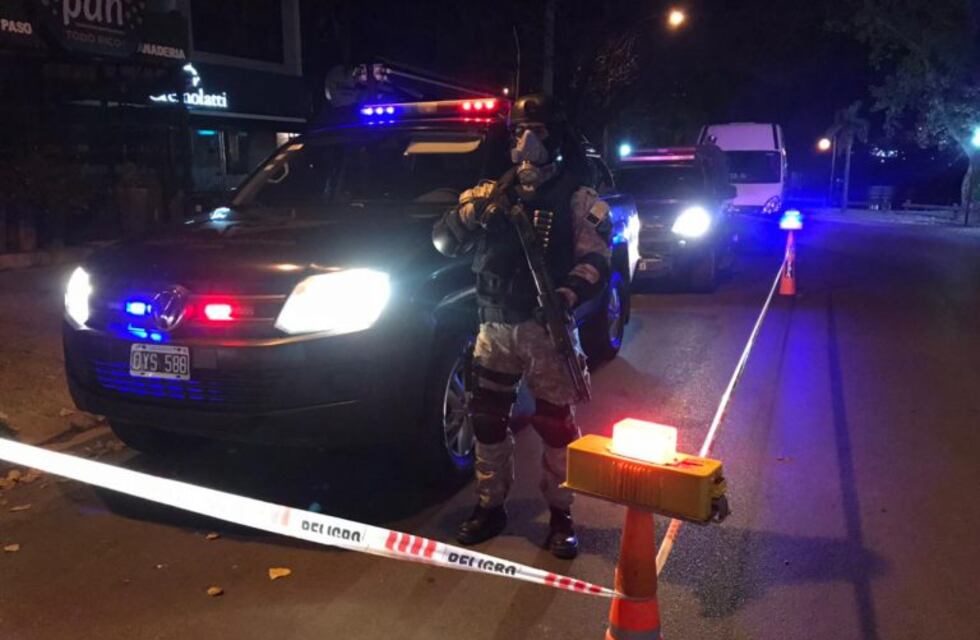 Detuvieron a un hombre de 27 años acusado de vender drogas en plena costanera de Carlos Paz