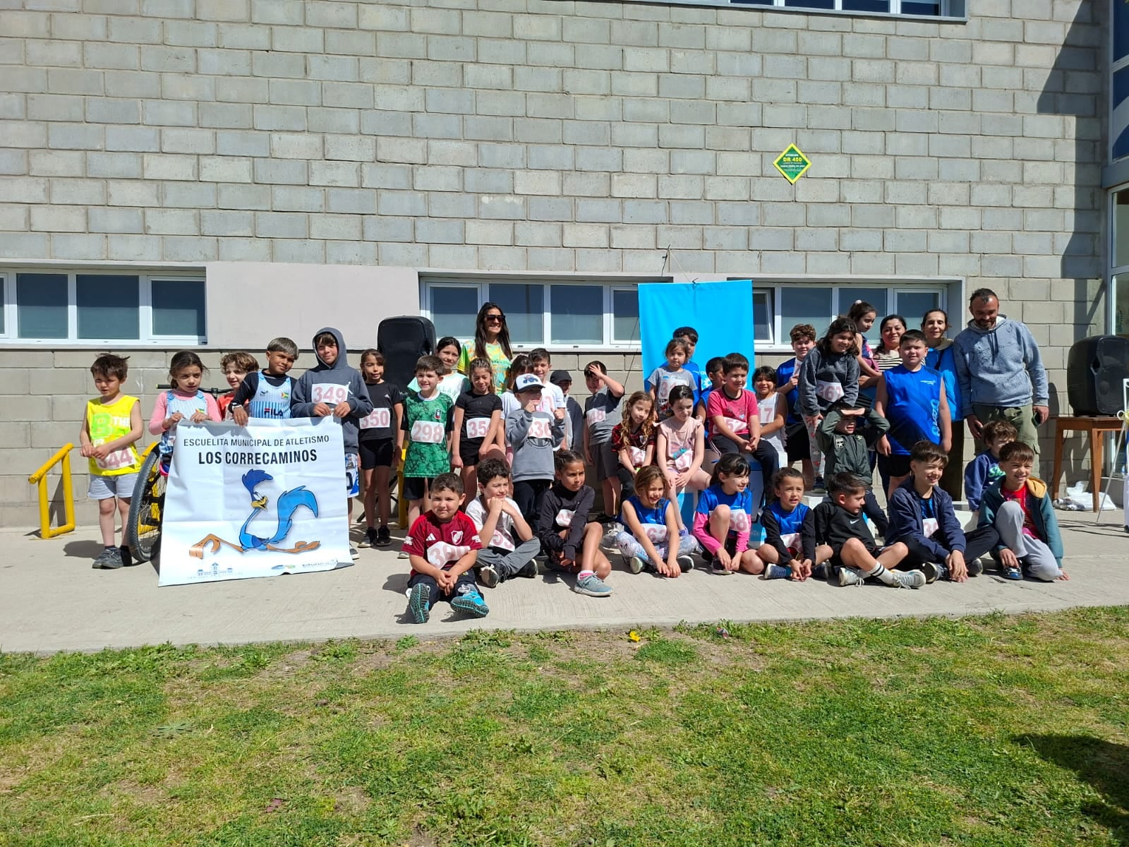 Festival de Atletismo Infantil en el Polideportivo Municipal