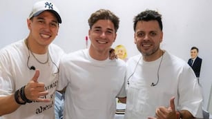 Julián Álvarez fue al baile de Q'Lokura en Plaza de la Música.