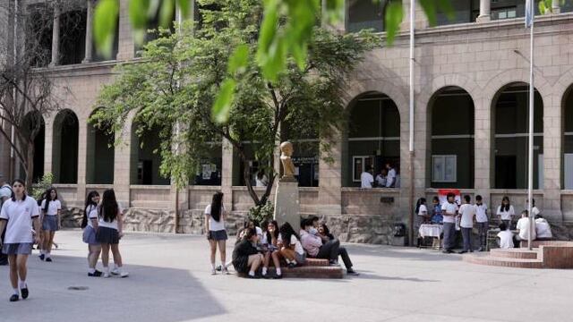 Por el partido de Argentina en el Mundial, la actividad escolar arrancará a las 10 el próximo martes