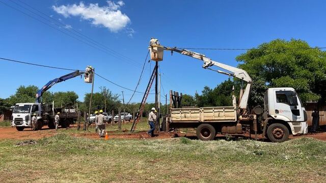La empresa Energía de Misiones realizó obras en San Ignacio.