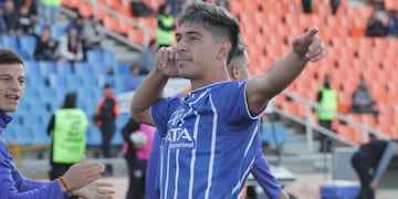 Salomón Rodríguez convirtió el segundo gol de Godoy Cruz, en el triunfo ante Defensa y Justicia.