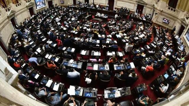 En una rueda de prensa este martes, el gobernador Osvaldo Jaldo destacó la importancia de la sanción de la Ley Bases.