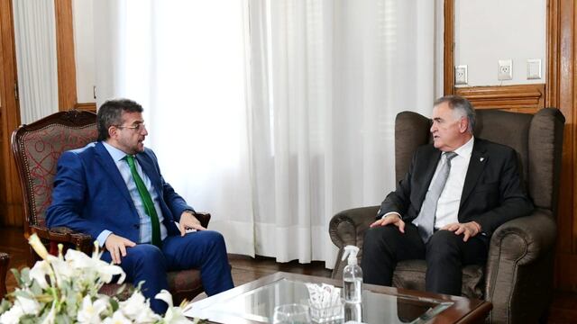 Carlos Cisneros analizó con el gobernador Osvaldo Jaldo el subsidio al transporte y las obras publicas