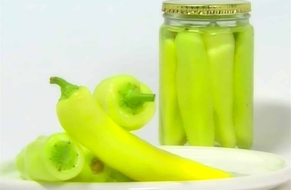 Receta fácil de ajíes en vinagre, un acompañamiento natural, ideal para todas tus comidas