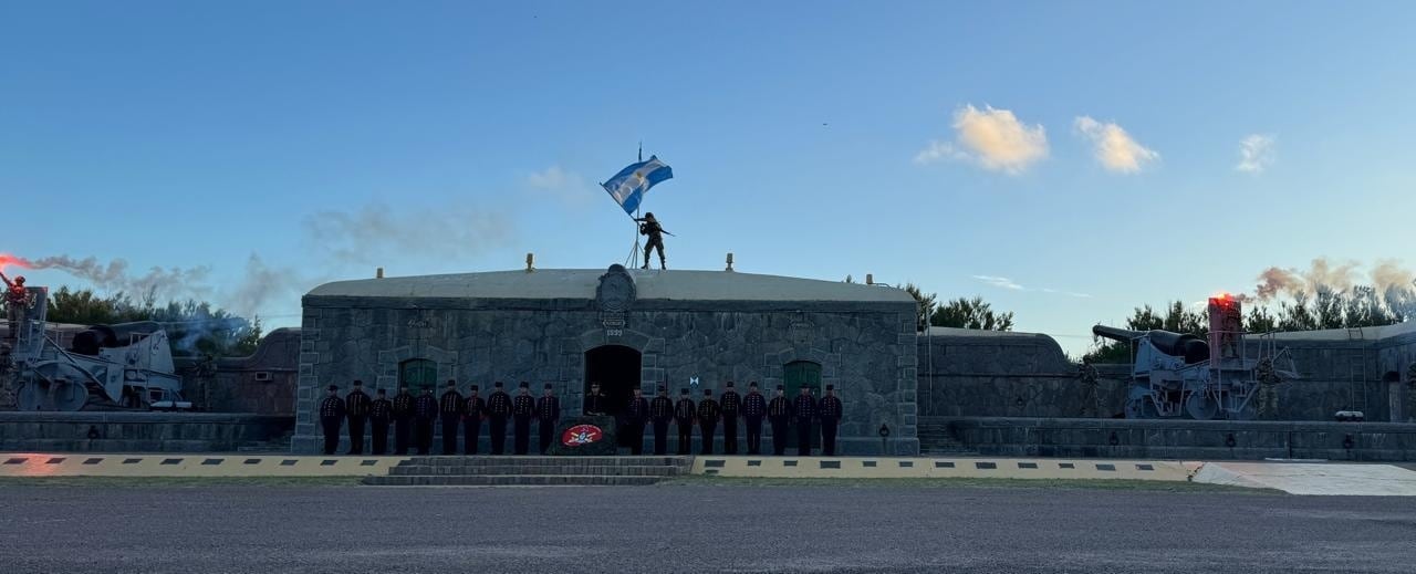 Exitosa jornada de puertas abiertas en la Base Baterías