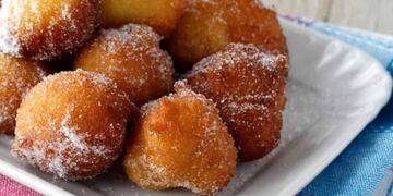 Ingredientes y paso a paso para hacer buñuelos caseros.