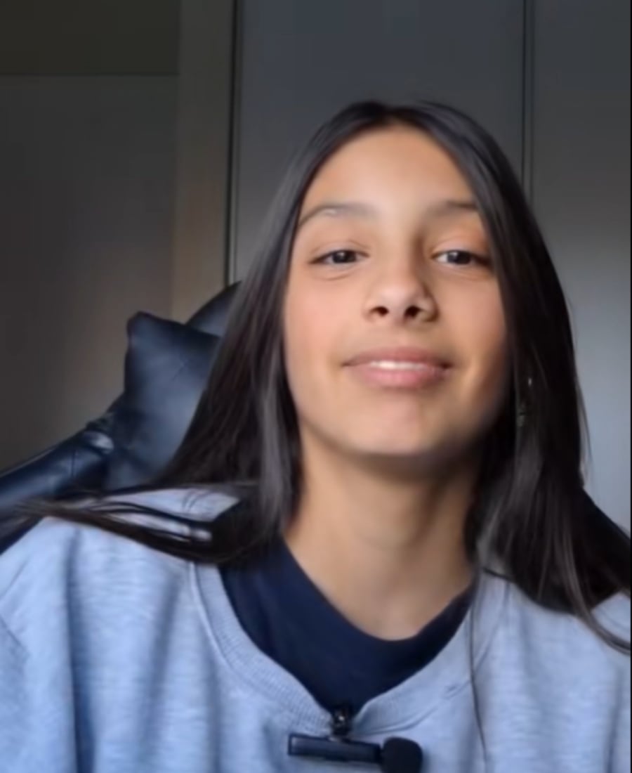 Lara Ghione tiene 12 años y ya cursa una diplomatura en la UAI.