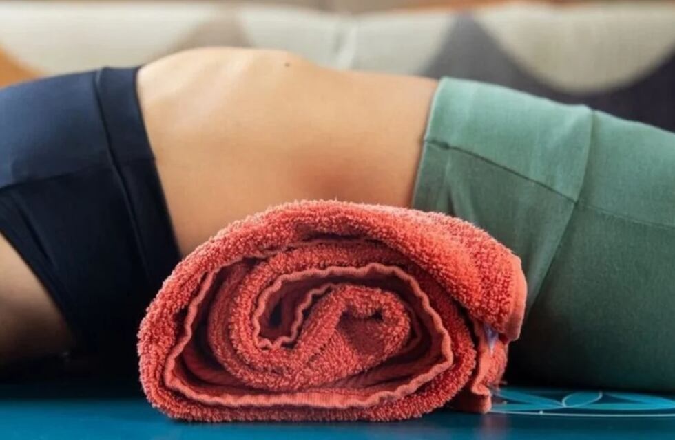 La curiosa técnica japonesa para bajar de peso: de qué se trata este método con el que necesitas solo cinco minutos y una toalla