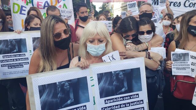 La familia de Ivana encabezó la movilización, el pasado 17 de febrero en la ciudad de Córdoba. (Foto: José Hernández).