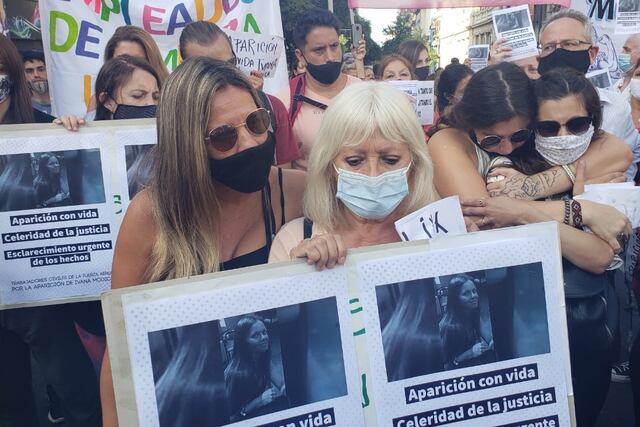 La familia de Ivana encabezó la movilización, el pasado 17 de febrero en la ciudad de Córdoba. (Foto: José Hernández).