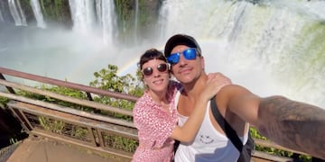 Los actores Gimena Accardi y Nico Vázquez visitaron las Cataratas del Iguazú y compartieron su experiencia.