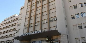Hospital Central. (Gentileza Los Andes/Orlando Pelichotti)