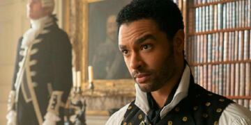 ¿Vuelve el duque a Bridgerton? Regé-Jean Page habló sobre un posible regreso en la tercera temporada