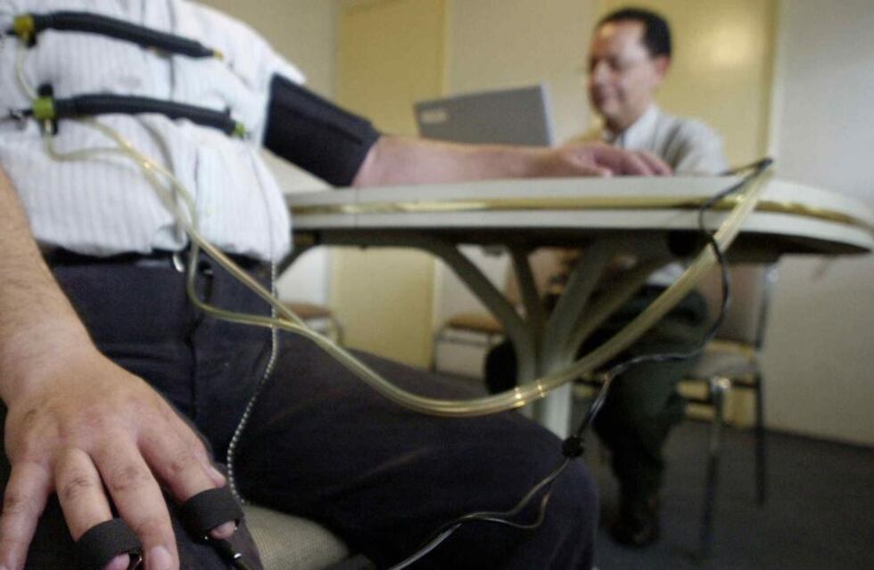 Nunca antes visto: un alcalde de Perú se sometió a la prueba del detector de mentiras para demostrar que nunca fue corrupto