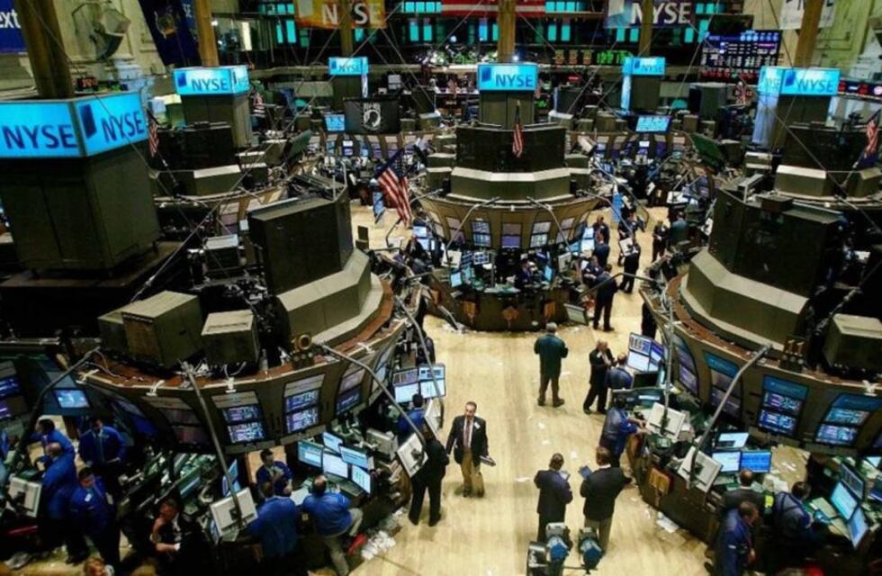 Se reanuda la actividad financiera con escenario adverso