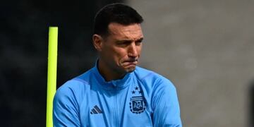 Lionel Scaloni dijo que esperará la evolución de Messi para ver si juega ante Paraguay. Foto: Los Andes