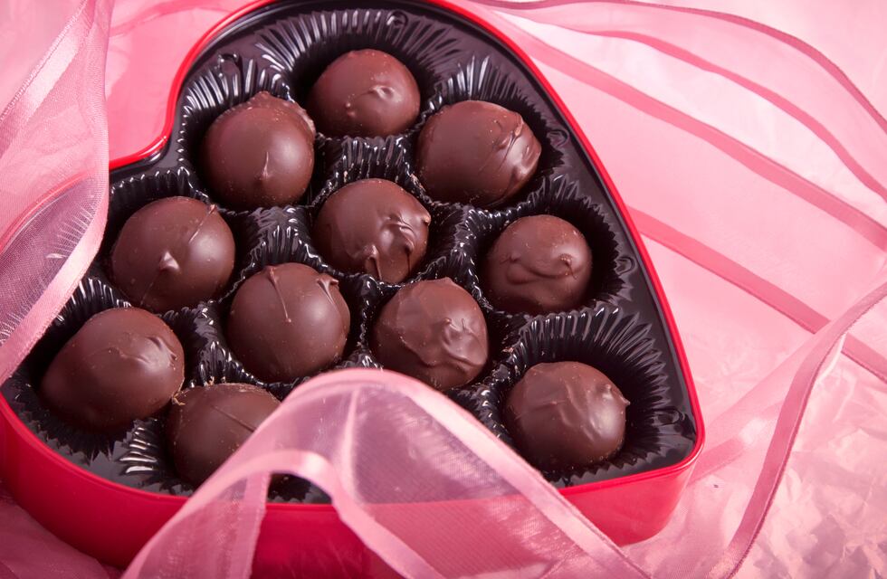 Cómo hacer bombones caseros al estilo Ferrero Rocher: ideales para regalar en San Valentín