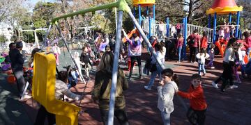 Concepción del Uruguay inaguró su primera plaza blanda.