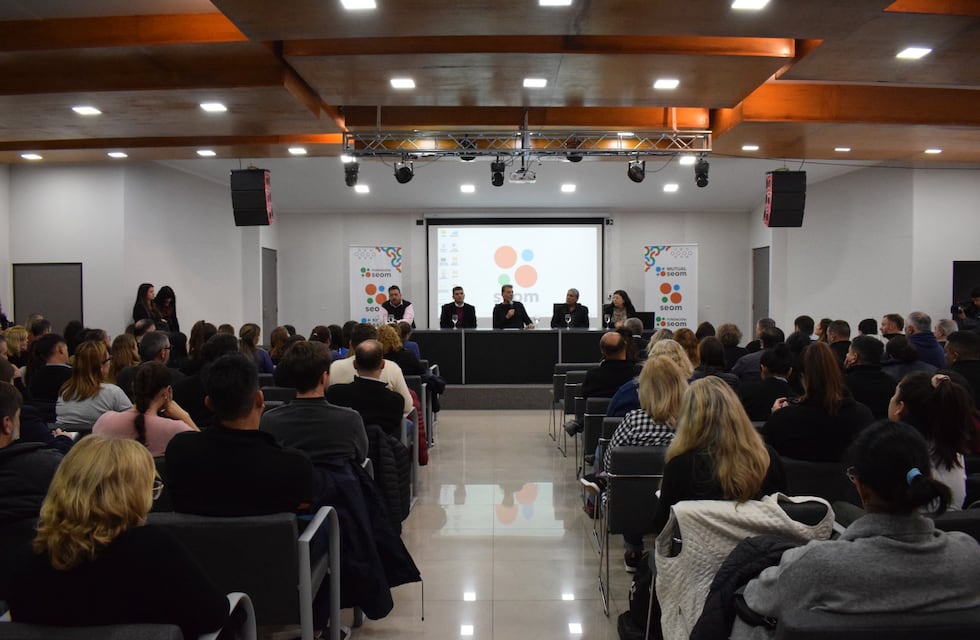 Capacitación sobre violencia laboral en el SEOM