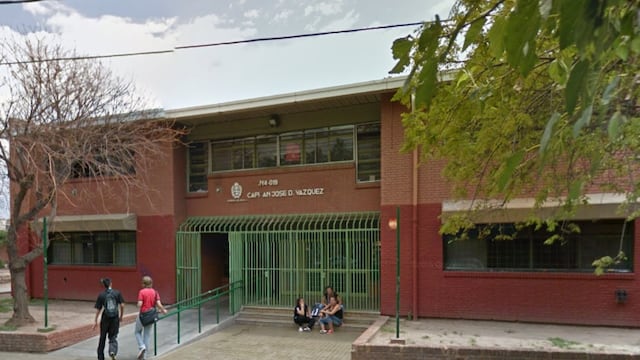 Escuela Capitán Vázquez, Las Heras.