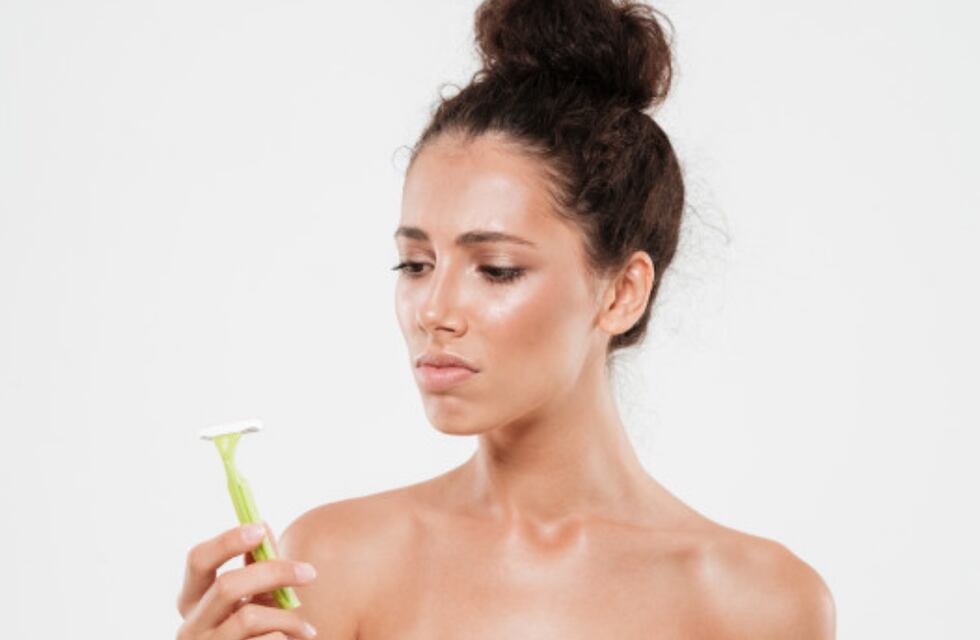 Dejó de depilarse las cejas y el bigote hace un año y su historia se hizo viral en redes