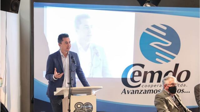 Obras de tendido eléctrico en localidades de Traslasierras.