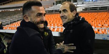 El DT se reencontró con Leandro Somoza durante el partido con Aldosivi.