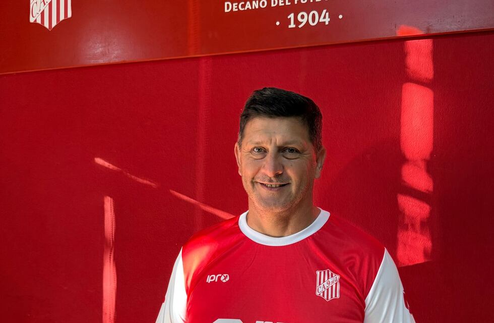 El “9″ confirmó a Marcelo Varela como nuevo director técnico