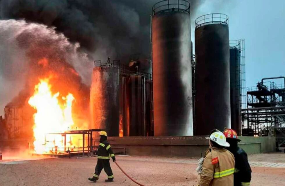 Tras la explosión en Plaza Huincul, el Sindicato de Petroleros anunció un paro: “Es un desprecio a la vida”