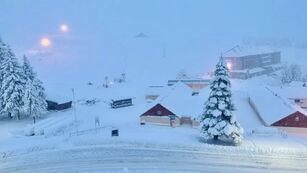 Mirá las hermosas postales de Las Leñas cubierto de nieve