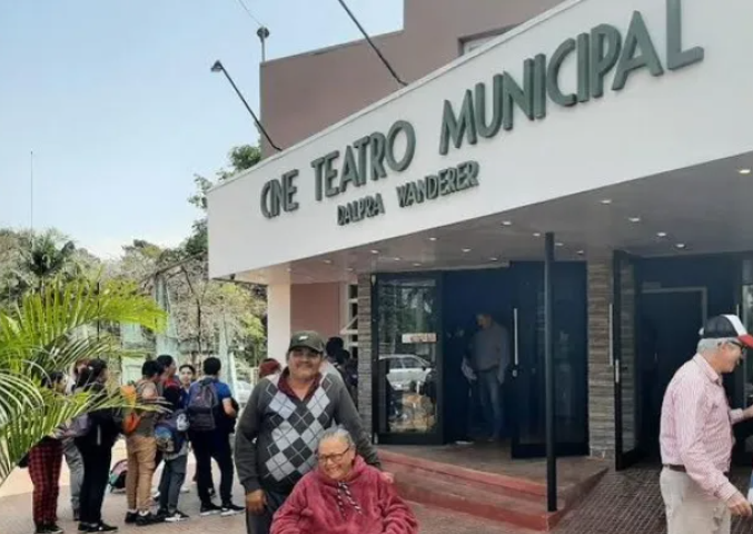 Montecarlo celebró con gran emoción la reapertura del Cine Teatro Dalpra – Wanderer