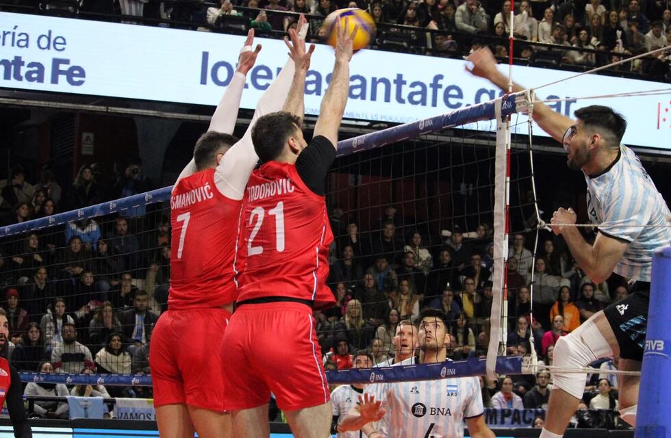 La Selección masculina de vóley se quedó con el primer amistoso ante Serbia en Rosario