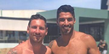 Suárez pasará la Navidad junto con Messi y su familia.