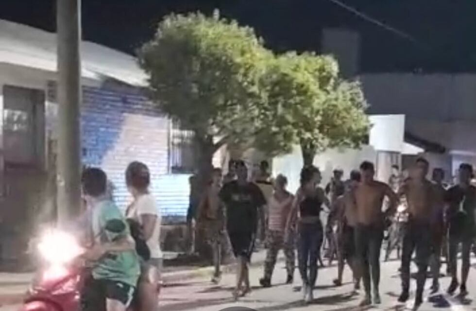 Vecinos de Villa del Rosario atraparon a un ladrón y “en caravana” lo llevaron hasta la Comisaría