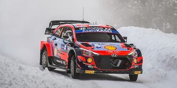 El estonio Ott Tanak dominó en el shakedown, con su Hyundai i20 Coupé WRC.