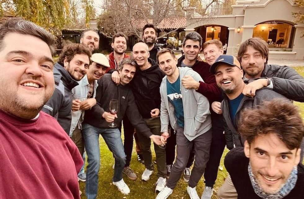 Darío Barassi estuvo en Mendoza junto a su gran grupo de amigos y disfrutó de los paisajes, comidas y deliciosos vinos